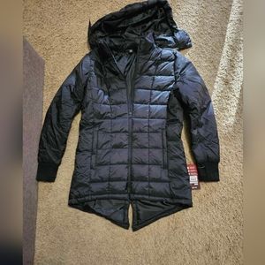 NWT Small (4/6) Black Swiss Tech Puffer Coat